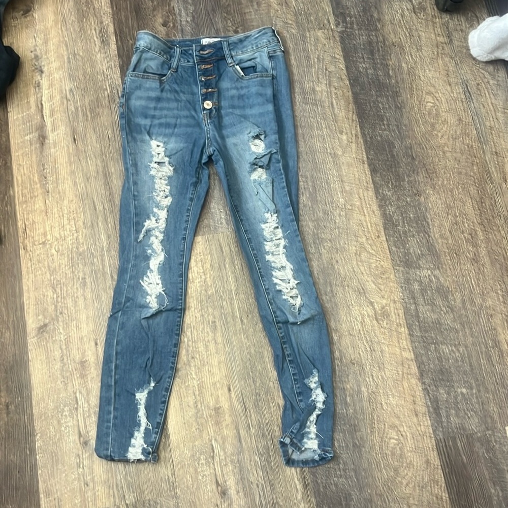 Rue21 ripped skinny jeans